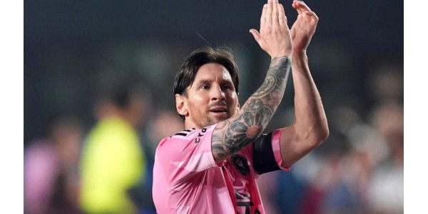 David Beckham ser den reneste fodboldånd fra Lionel Messi David Beckham ser den reneste fodboldånd fra Lionel Messi